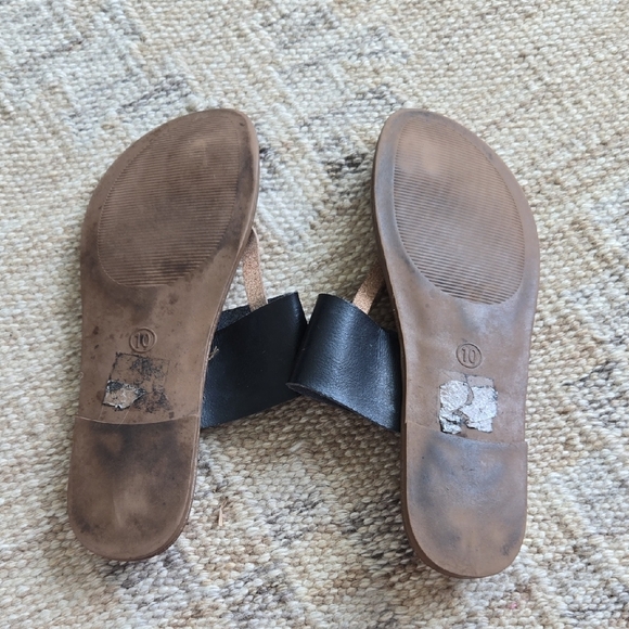 Merona Black and Tan Sandals - Picture 3 of 3